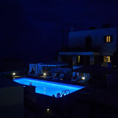 Malvazios With Sea And Pool View 기티오